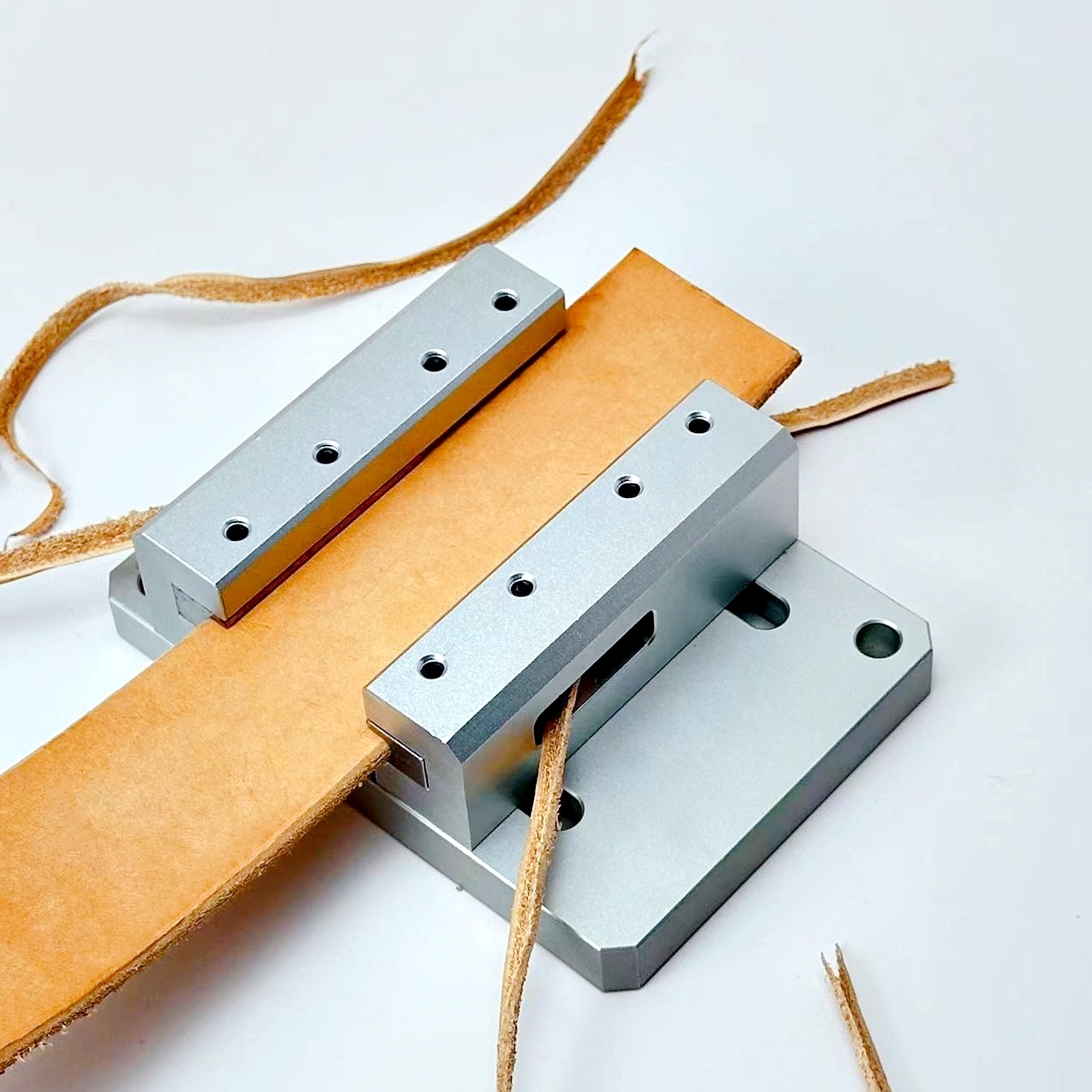 Mesin Pemotong Tepi Sabuk, Ala - Leatherwork Edge Beveler ulasan dan harga